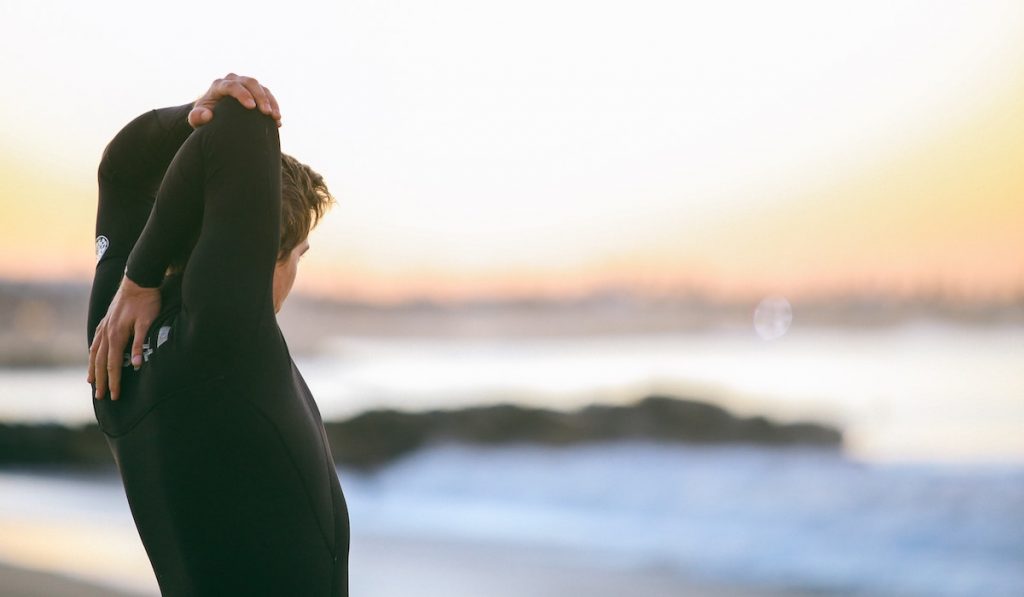 How Should a Wetsuit Fit? (Not too Small or Big) WetsuitsYou